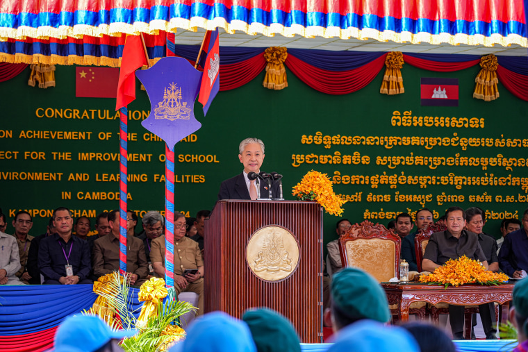 China-aid School Improvement Project Inaugurated In Cambodia